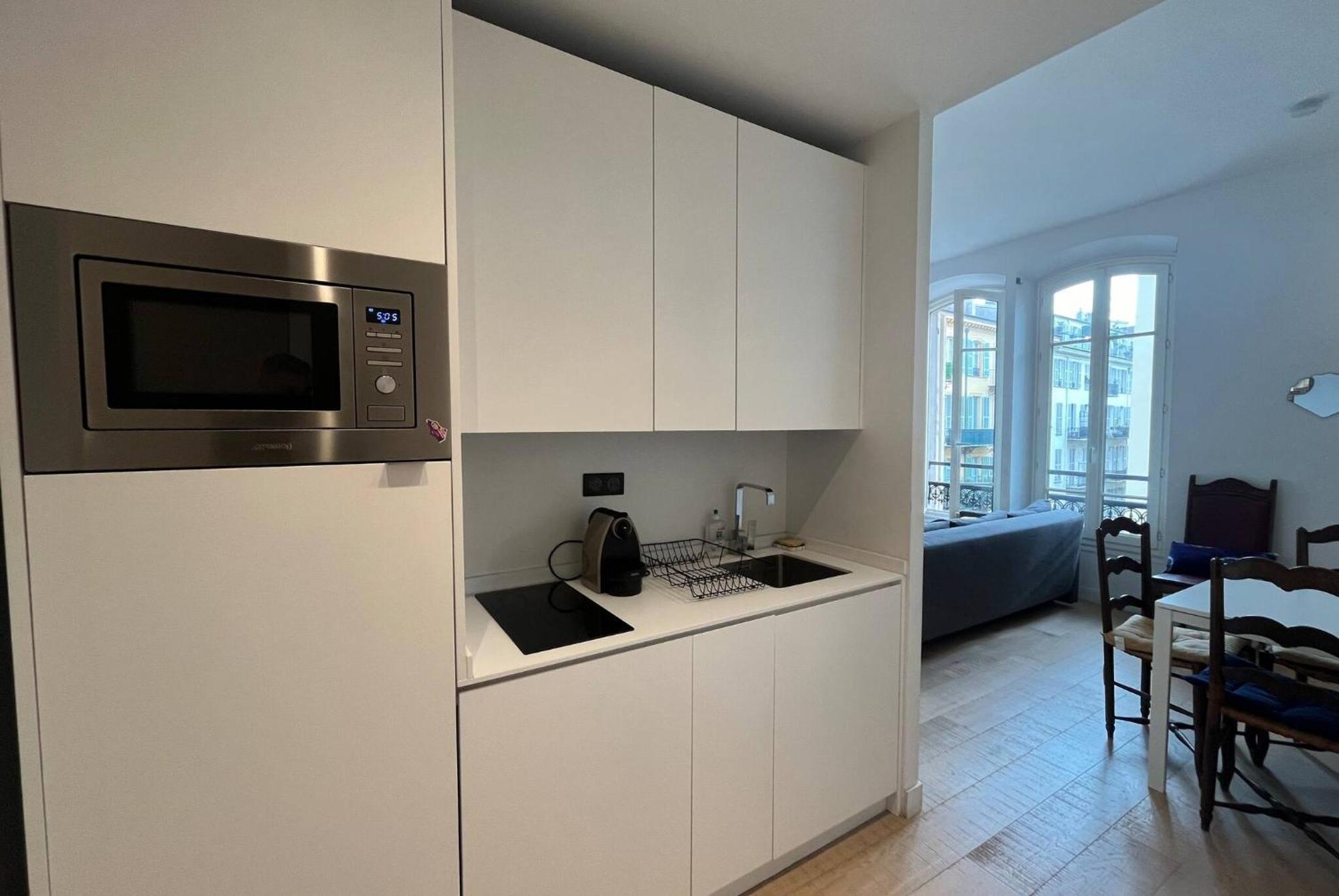 2 Pieces Hypercentre Gioffredo Appartement *